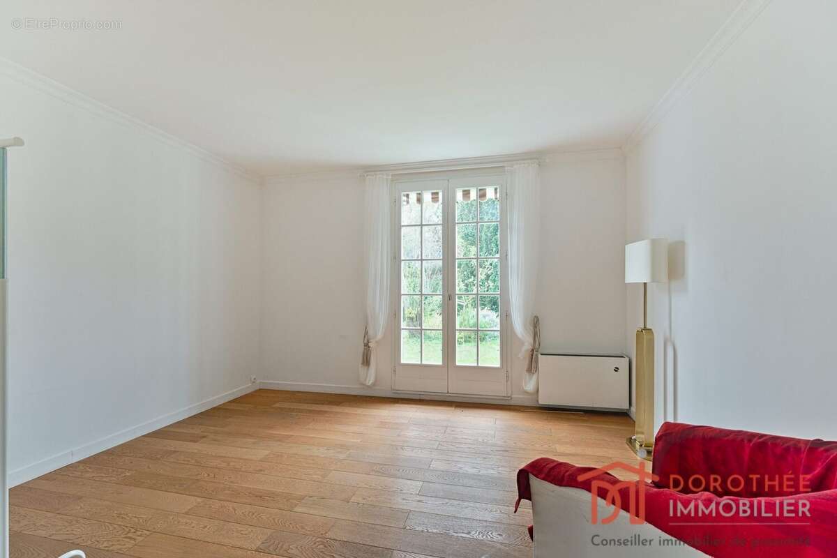 Maison à VILLECRESNES