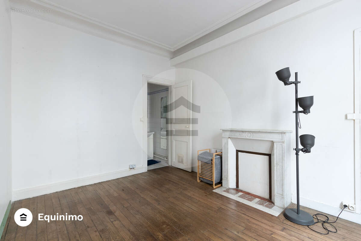 Appartement à LEVALLOIS-PERRET