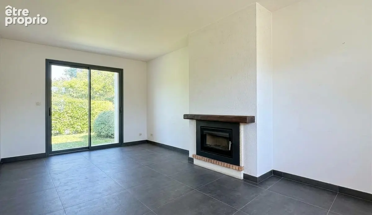 Orvault Bourg - Maison familiale avec 4 chambres et un garage - photo 3