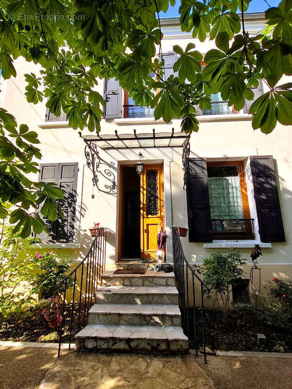 Maison à VILLEMOMBLE
