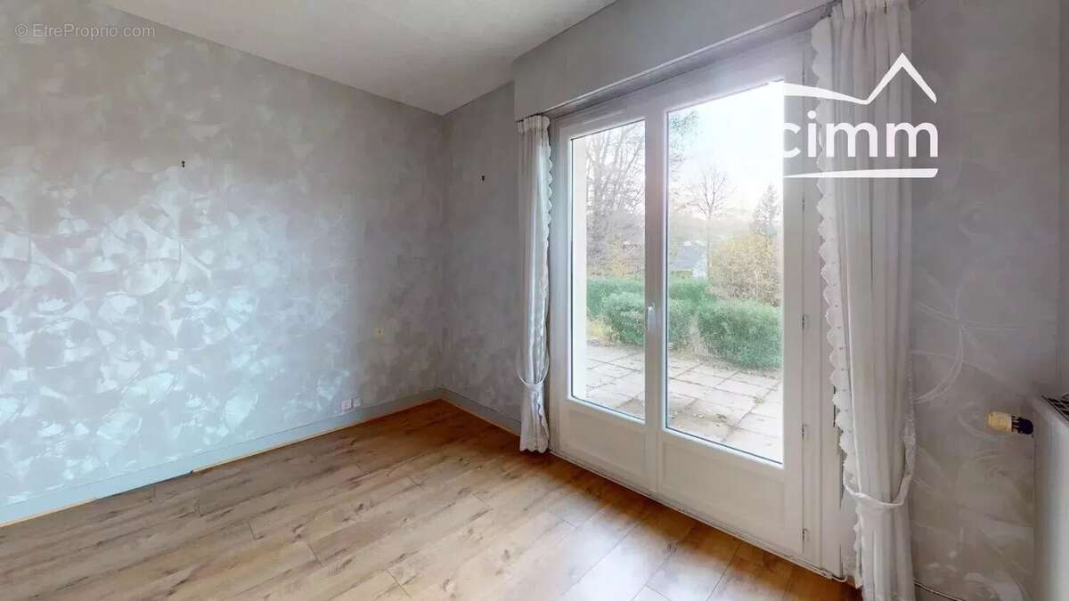 Maison à SAINT-CYR-EN-VAL