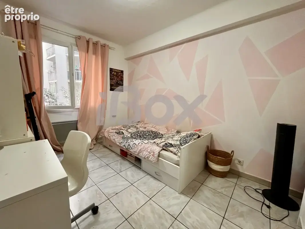 Toulon   t4 vendu loué avec balcon et cave - photo 4