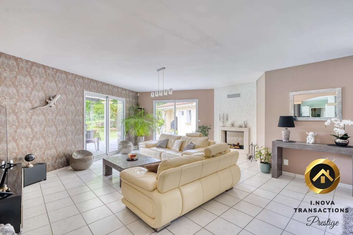 Maison à DENICE