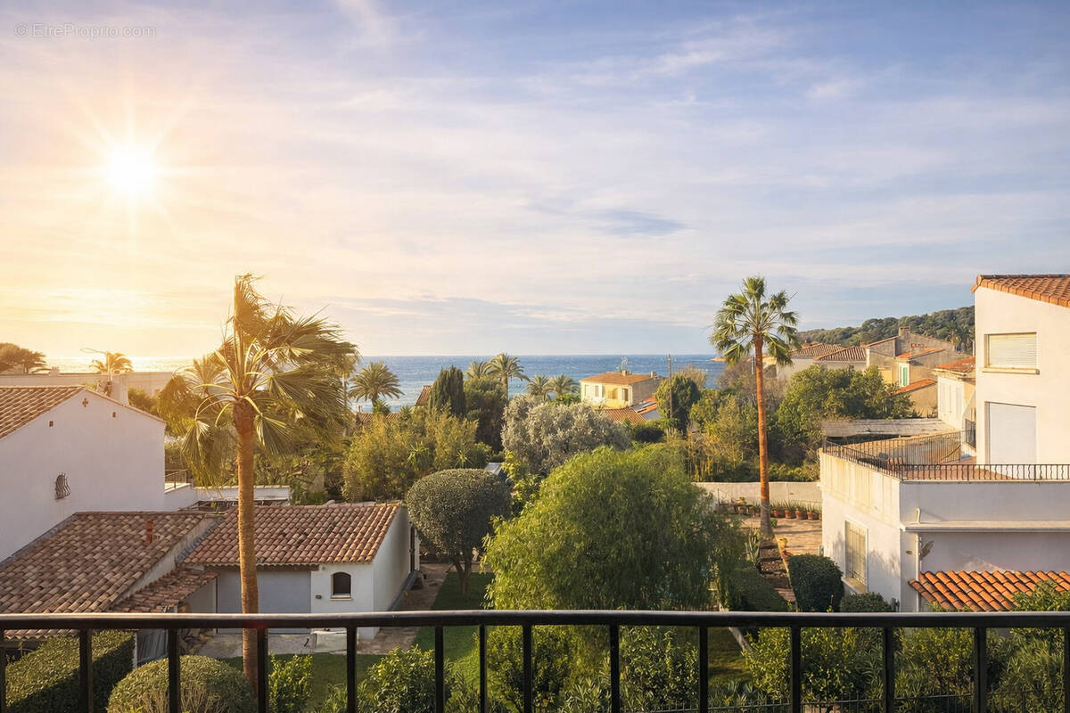 Appartement à SANARY-SUR-MER