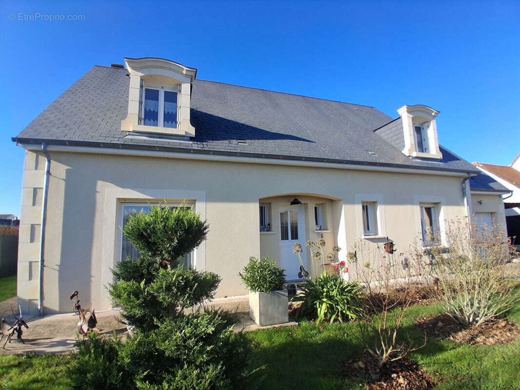Maison à LUYNES