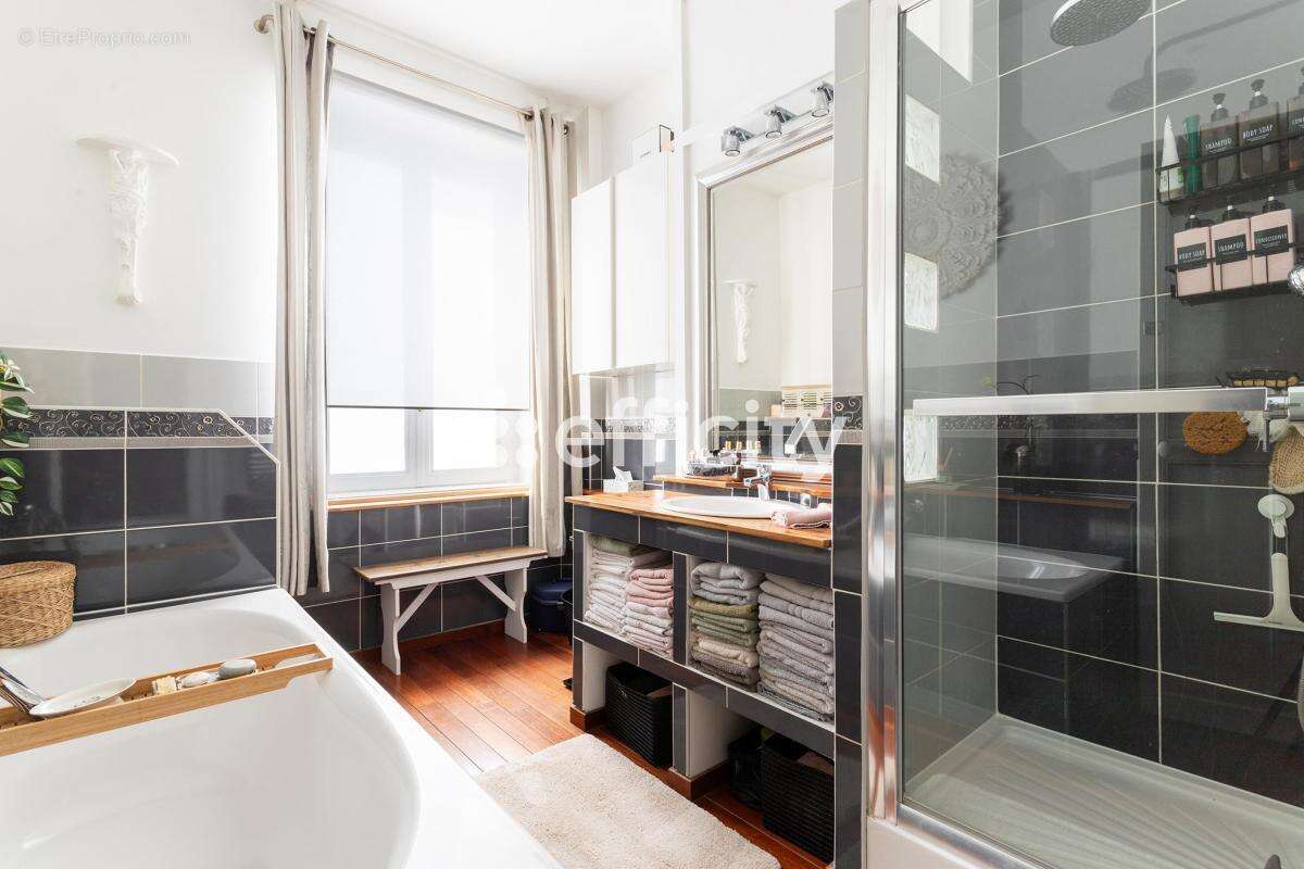 Maison 153 m² à Tourcoing  - photo 8