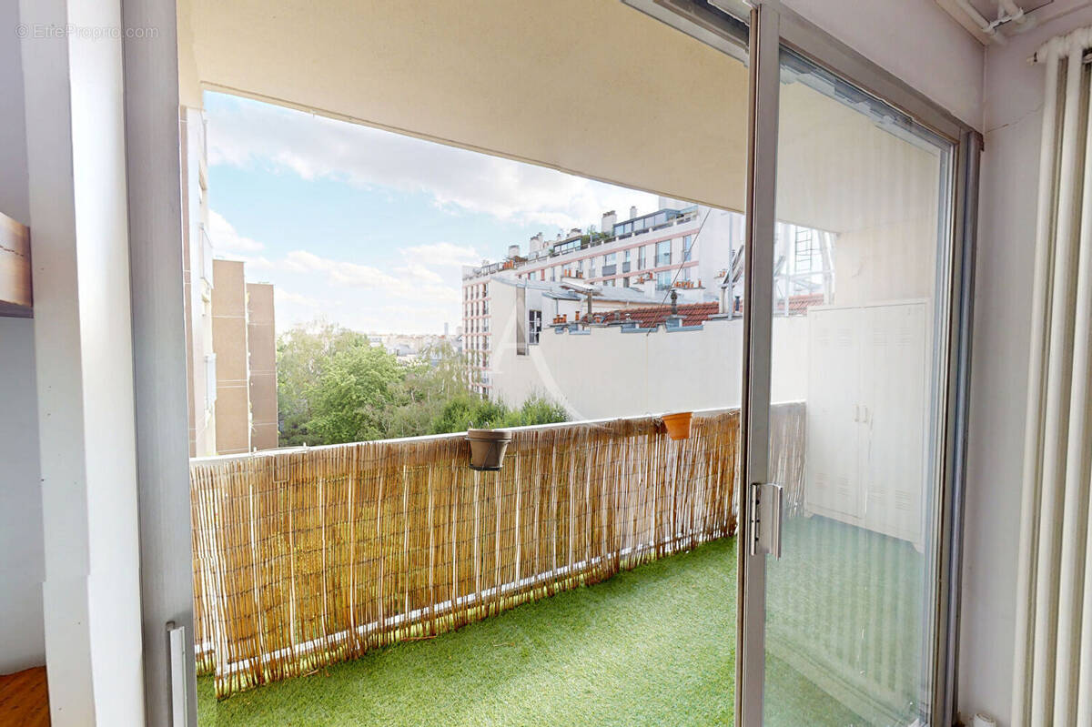 Appartement à PARIS-10E