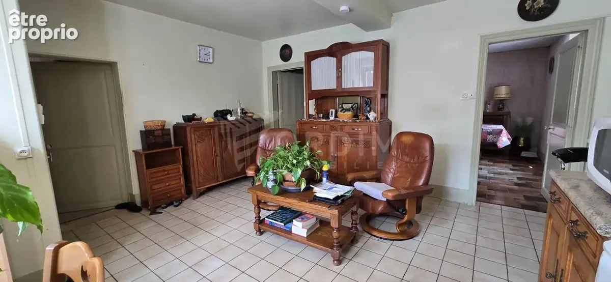 Maison 67m²  + Grandes dépendances - photo 7