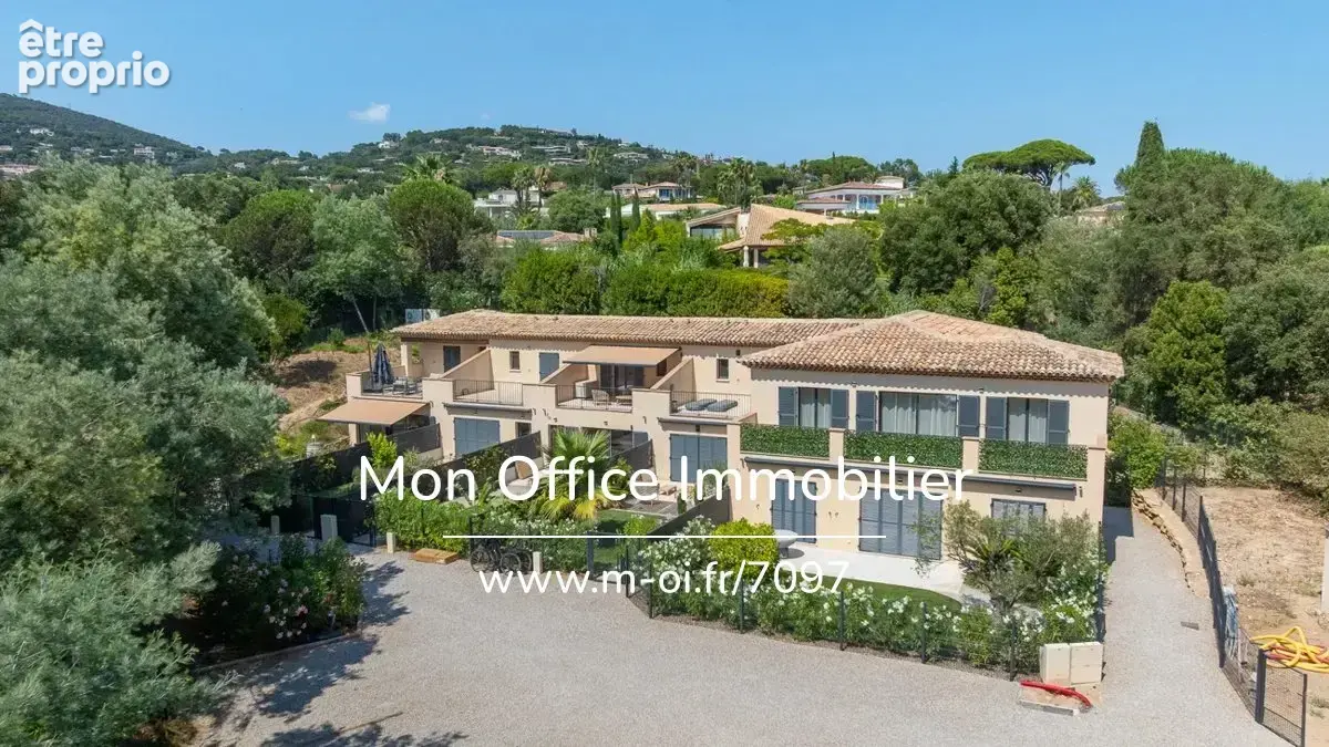 Référence : 7097-les. - appartement rénové à 100m de la mer t4 avec terrasse et parkings résidence calme à grimaud beauvallon - photo 2
