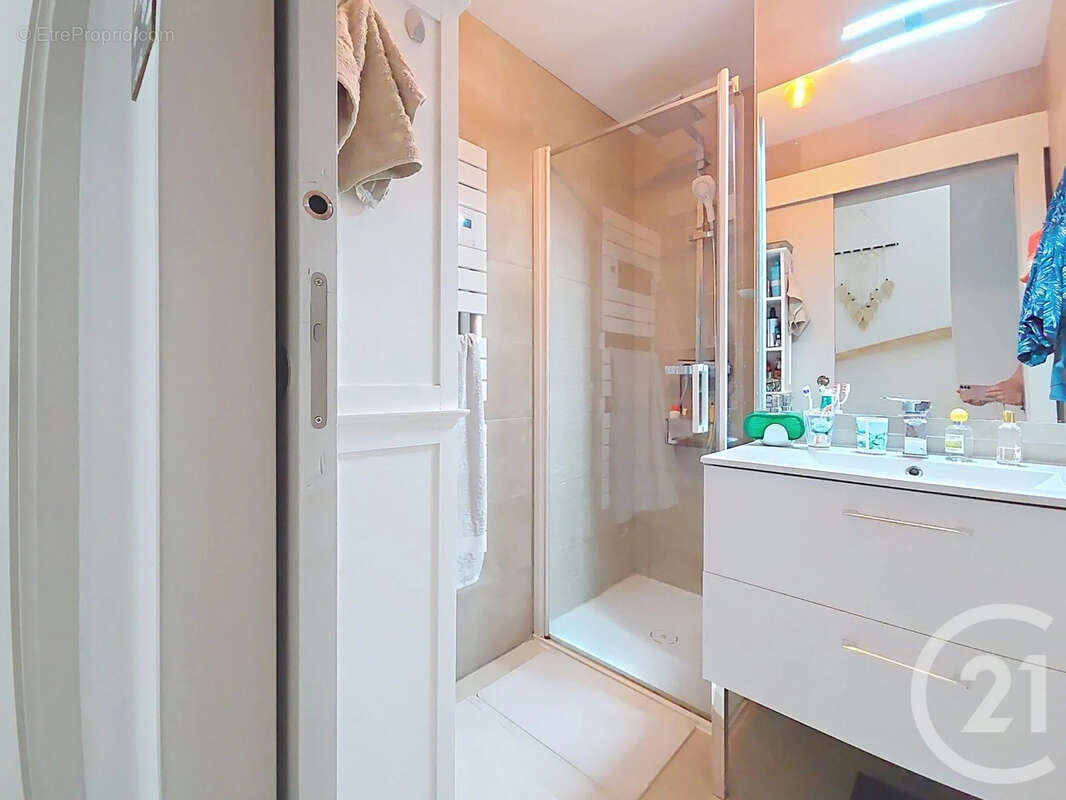 Appartement 75 m² à Sete  - photo 7