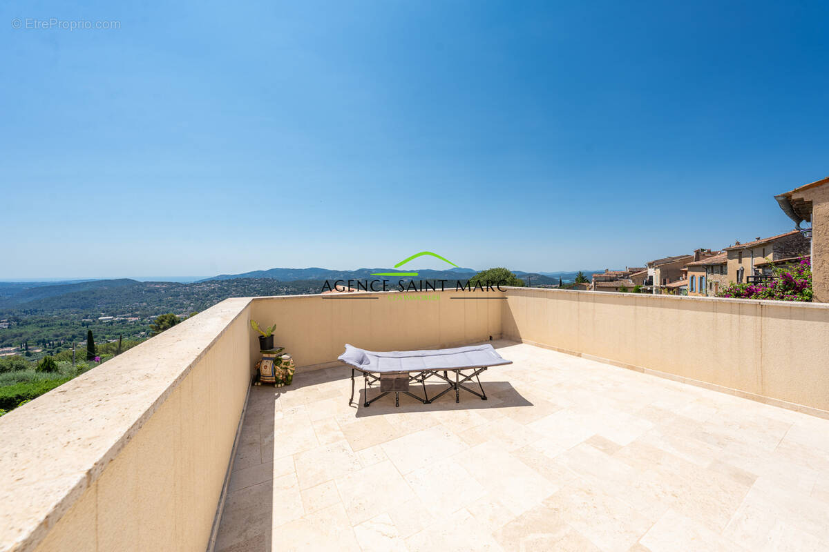 Appartement à SPERACEDES