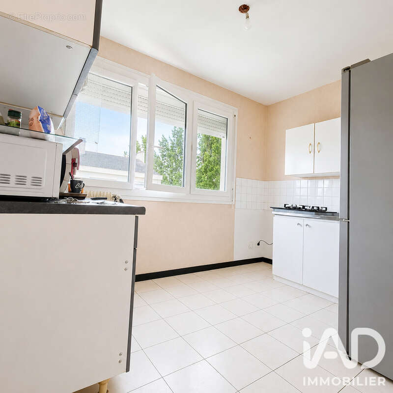 Appartement 63 m² à Angers  - photo 2