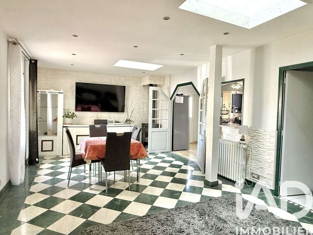 Photo 3 - Maison à MORANGIS