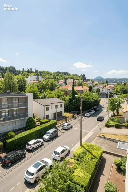 Appartement 5 pièces 85 m² à vendre à Clermont-Ferrand (63100) - photo 2