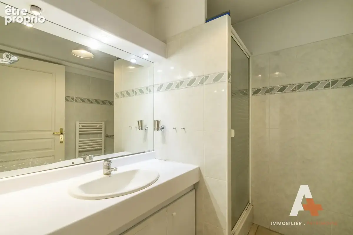 A vendre exclusivite appartement t5 115,69 m2 loi carrez + 2 terrasses  9,50 m2 et 39 m2 marseille 9e le cabot - photo 8
