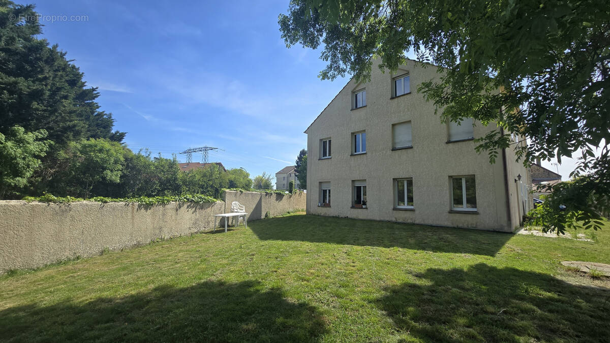 Appartement à GOMETZ-LA-VILLE