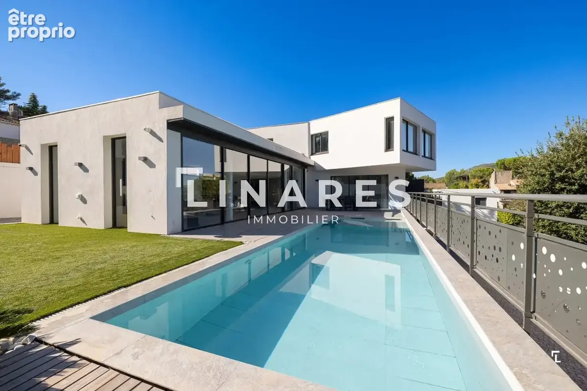 PERSPECTIVE CALIFORNIA  - Villa T5 de 394 m2 - Garage de 59 m2 - Terrain - Jardin - Piscine - Garage - 13400 Aubagne - photo 8