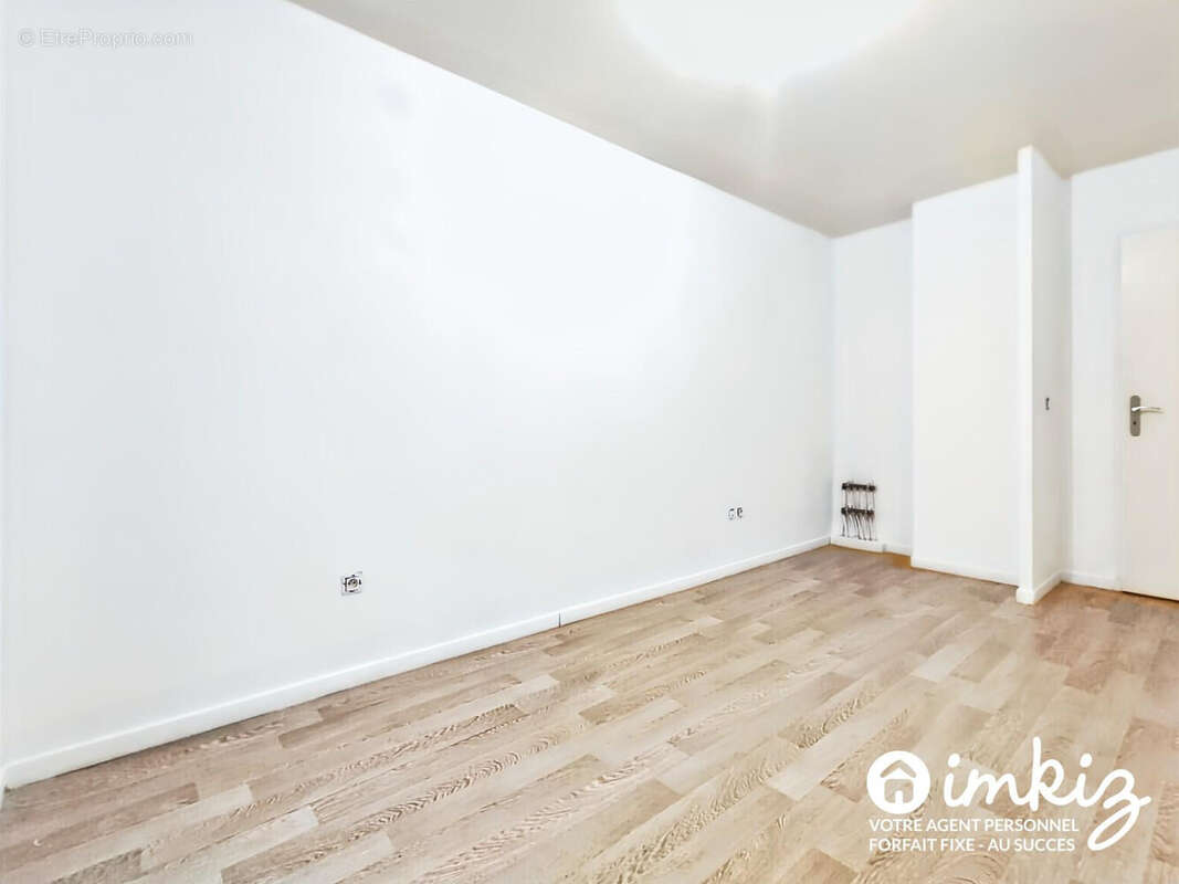 Appartement à AUBERVILLIERS
