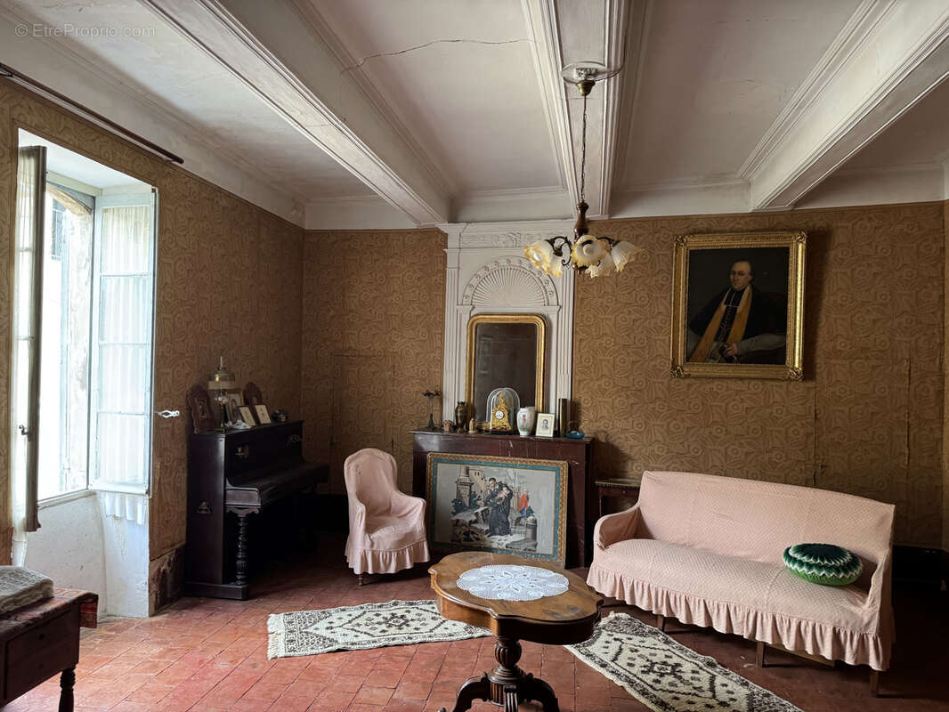 Maison à MONTPEYROUX