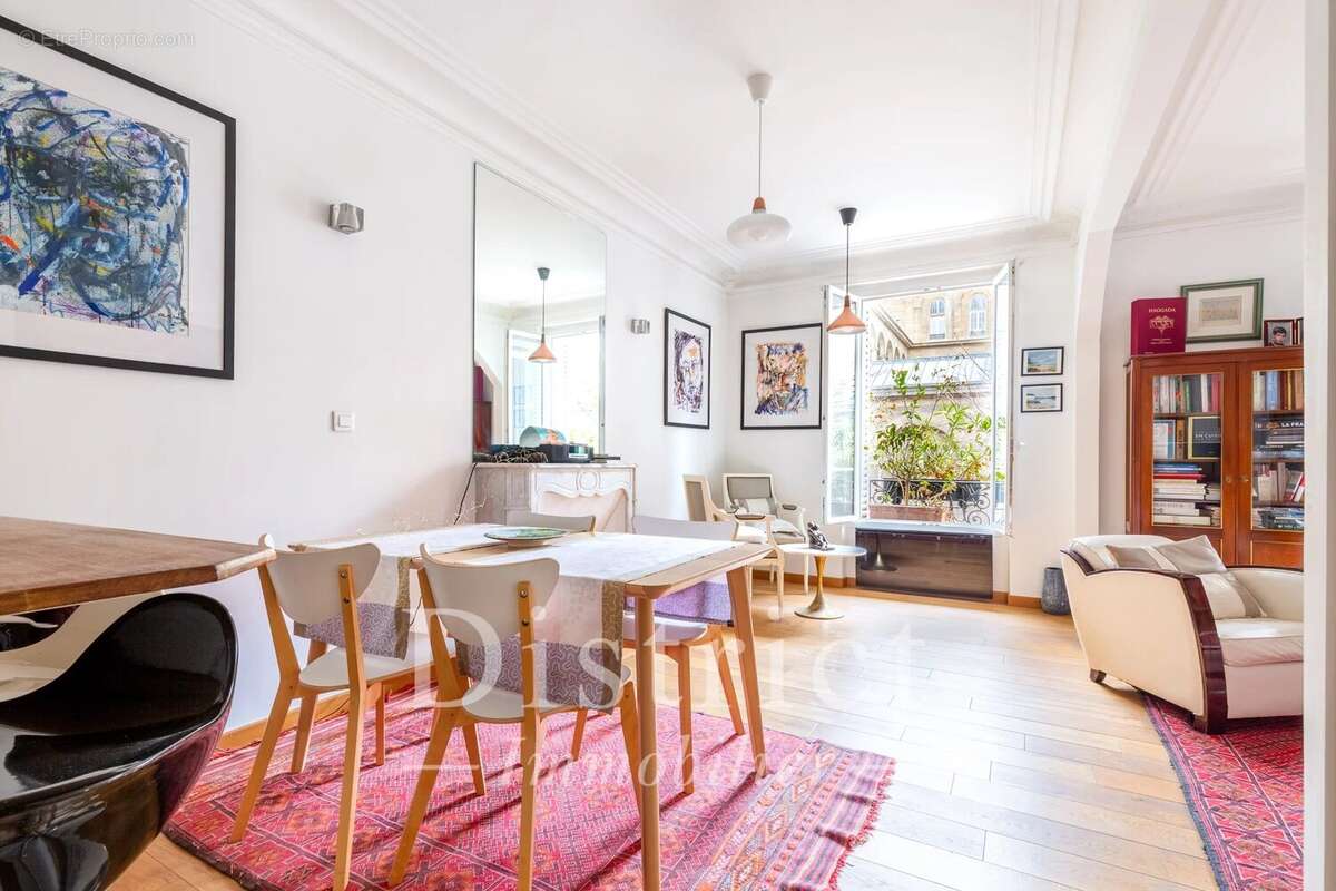 Appartement à PARIS-4E