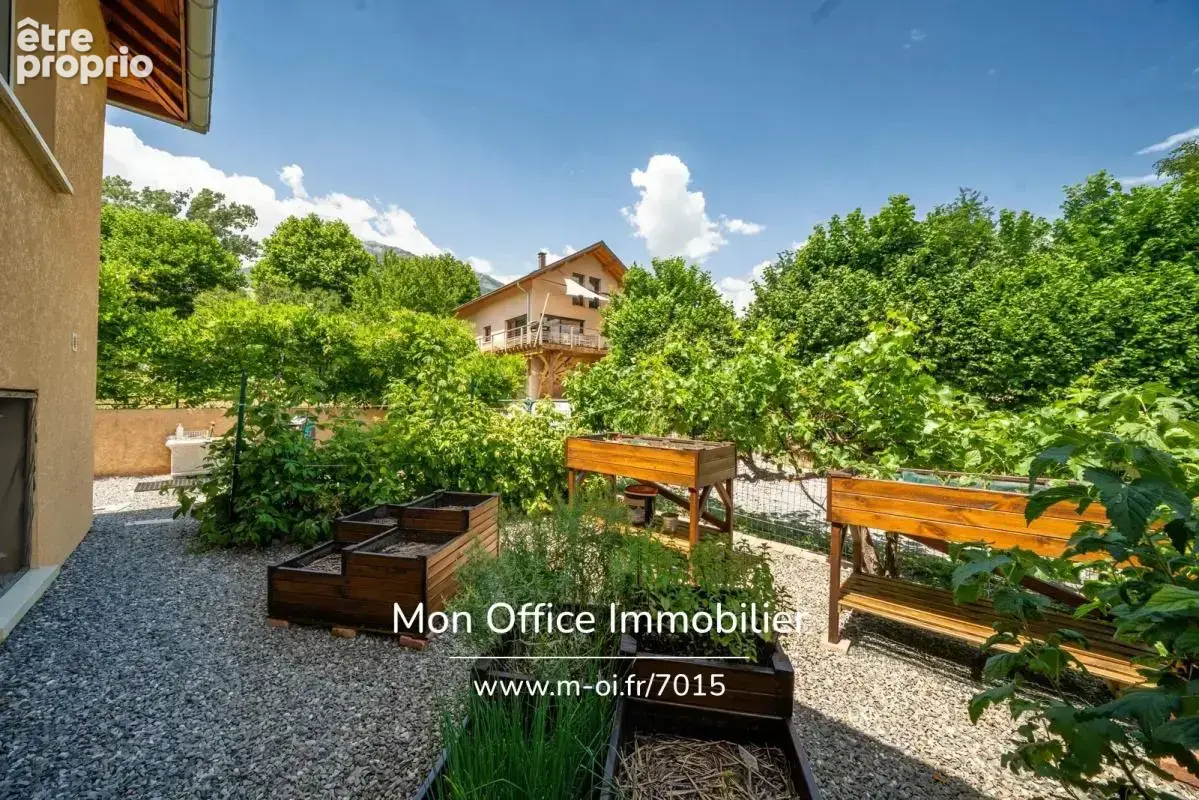 Référence : 7015-EBO. - Maison 4 pièces 96 m2 habitable et 160 m2 au sol avec jardin proche plan d'eau - photo 4