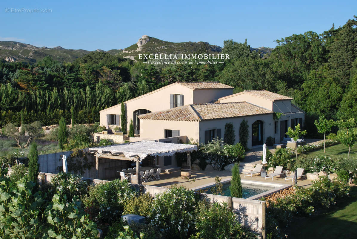 Maison à MAUSSANE-LES-ALPILLES