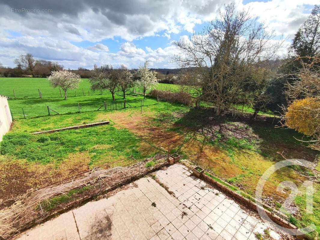 Maison à BEAUMONT-LE-ROGER