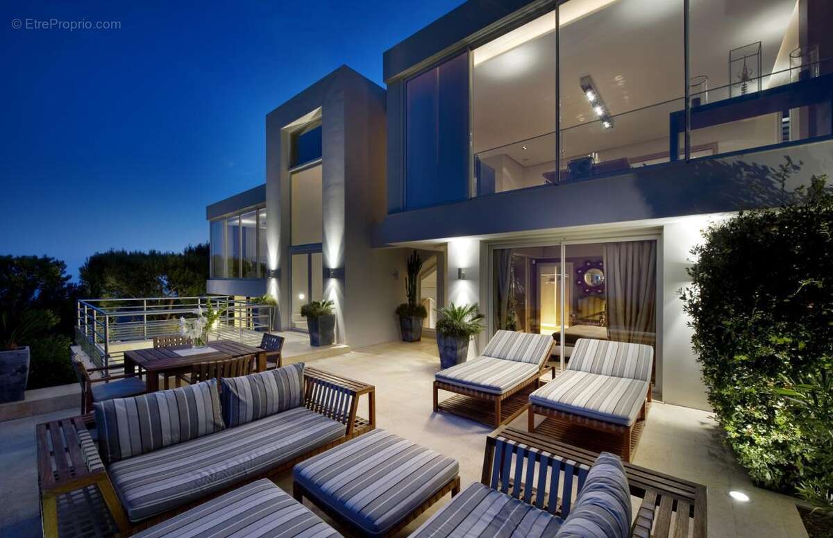 Maison à SAINT-JEAN-CAP-FERRAT