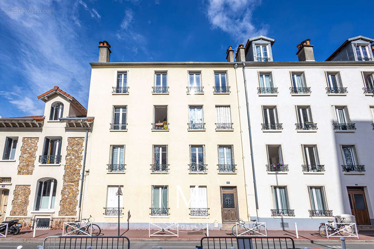 Appartement à MONTROUGE