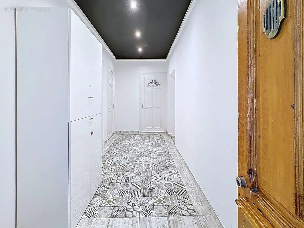 Bel appartement 2 pièces au Port de Nice - photo 9
