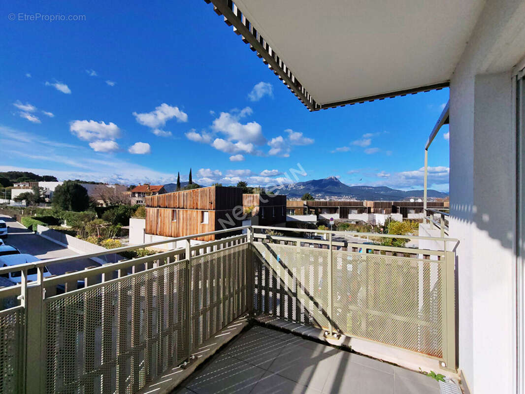 Appartement à LE PRADET