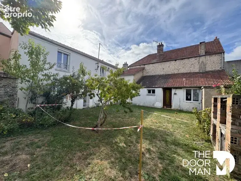 Maison à LE PERRAY-EN-YVELINES
