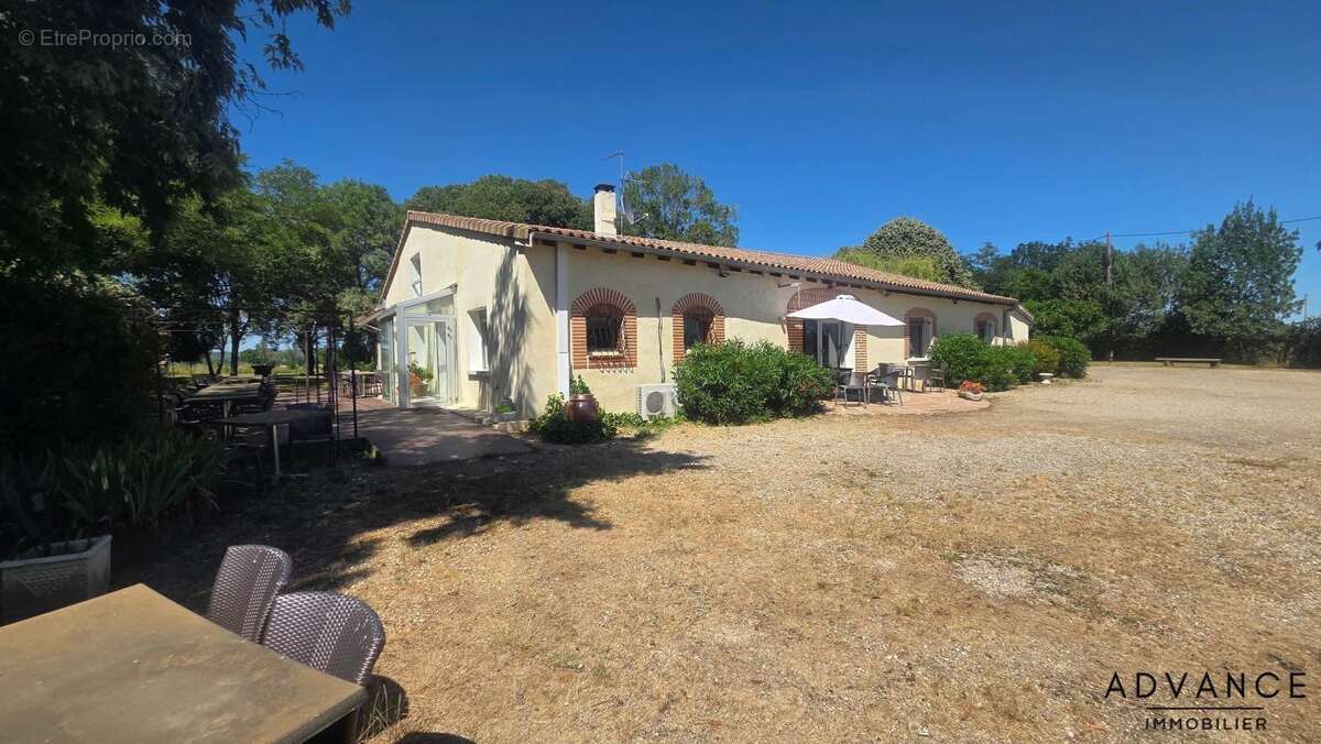 [OPPORTUNITÉ RARE] Magnifique Domaine Touristique & Commercial (Anciennement "Le Flambadou") – Terrain > 7 000 m² - photo 2