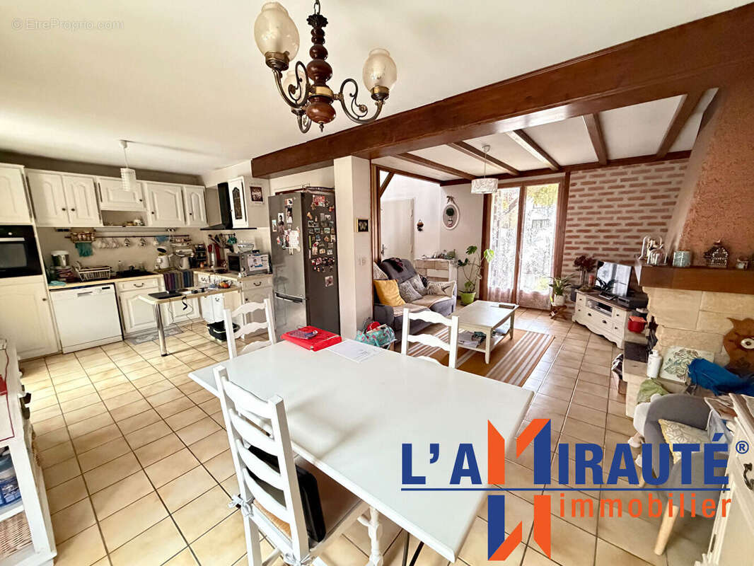 Maison à SARTROUVILLE