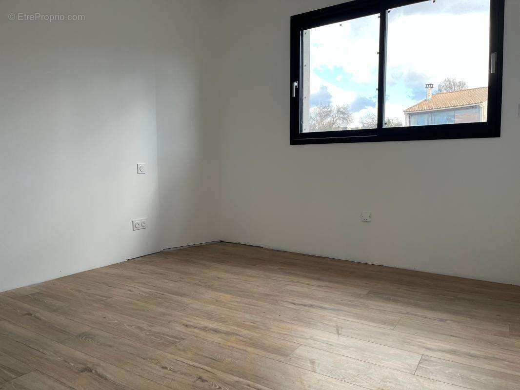 Maison à VILLEVEYRAC