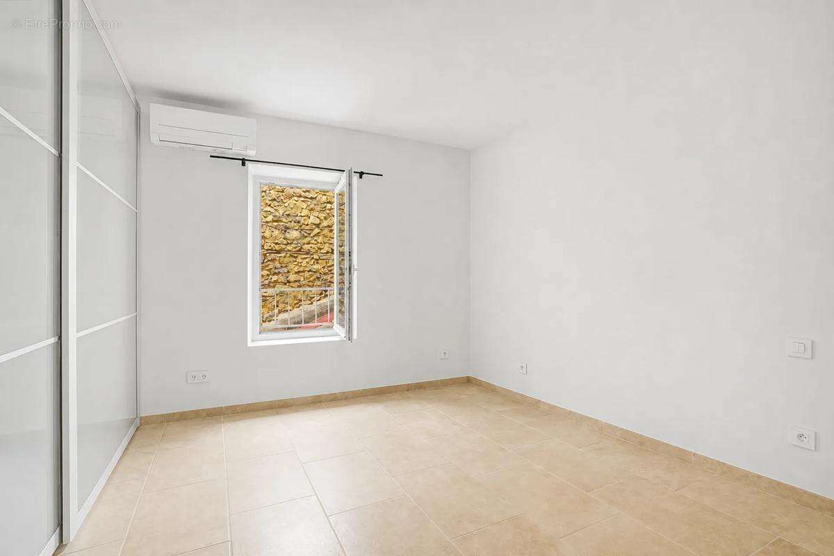 Appartement de 3 pièces de 64,68 m² à Eyguières - photo 5