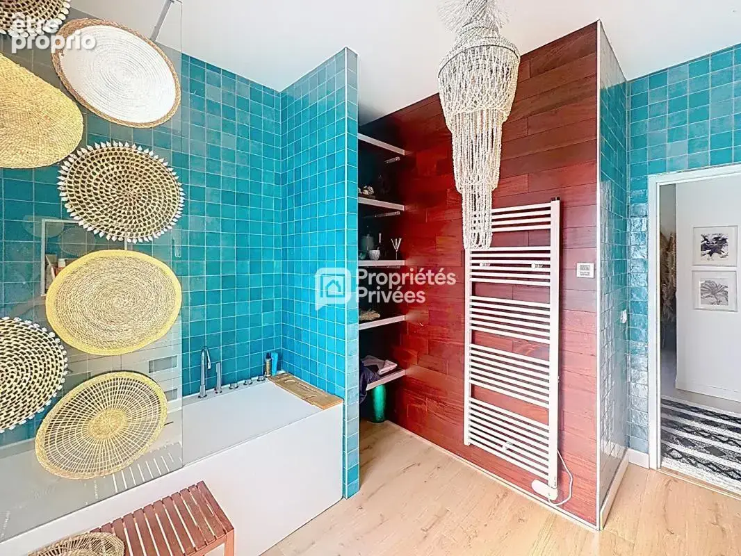 Bordeaux  maison en pierre rénovée 345 m²  5 chambres  piscine  jardin paysager de plus de 1 500 m² - photo 13