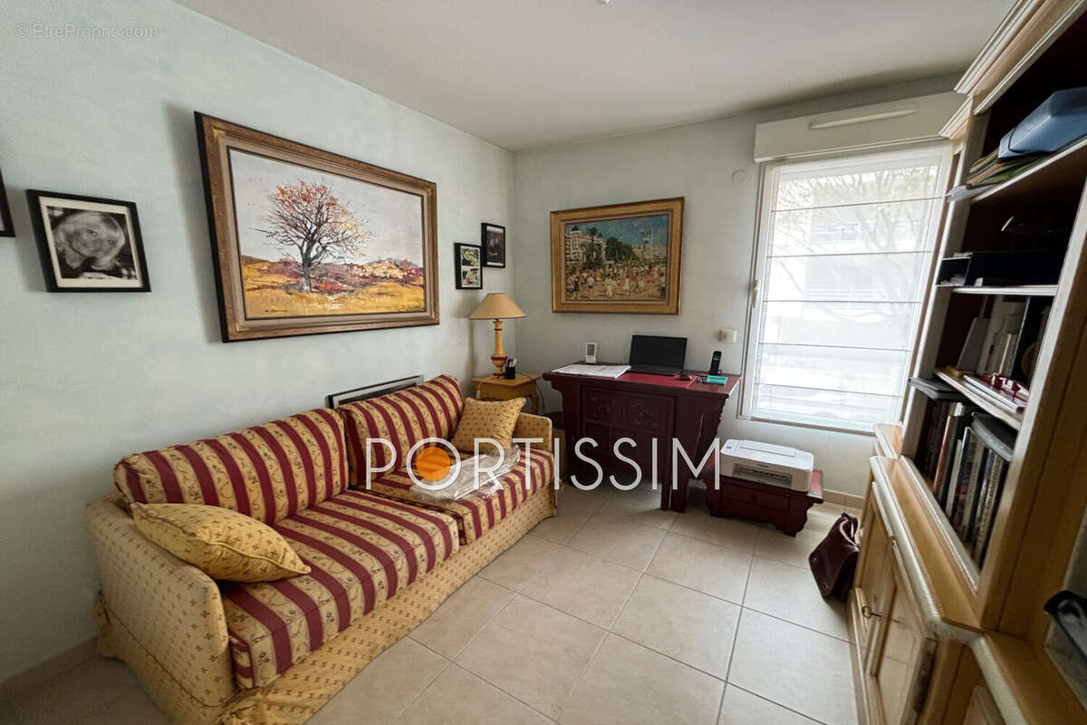 Appartement 80 m² à Cagnes-Sur-Mer  - photo 6