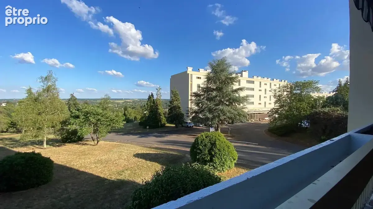 Appartement à MONTRICHARD