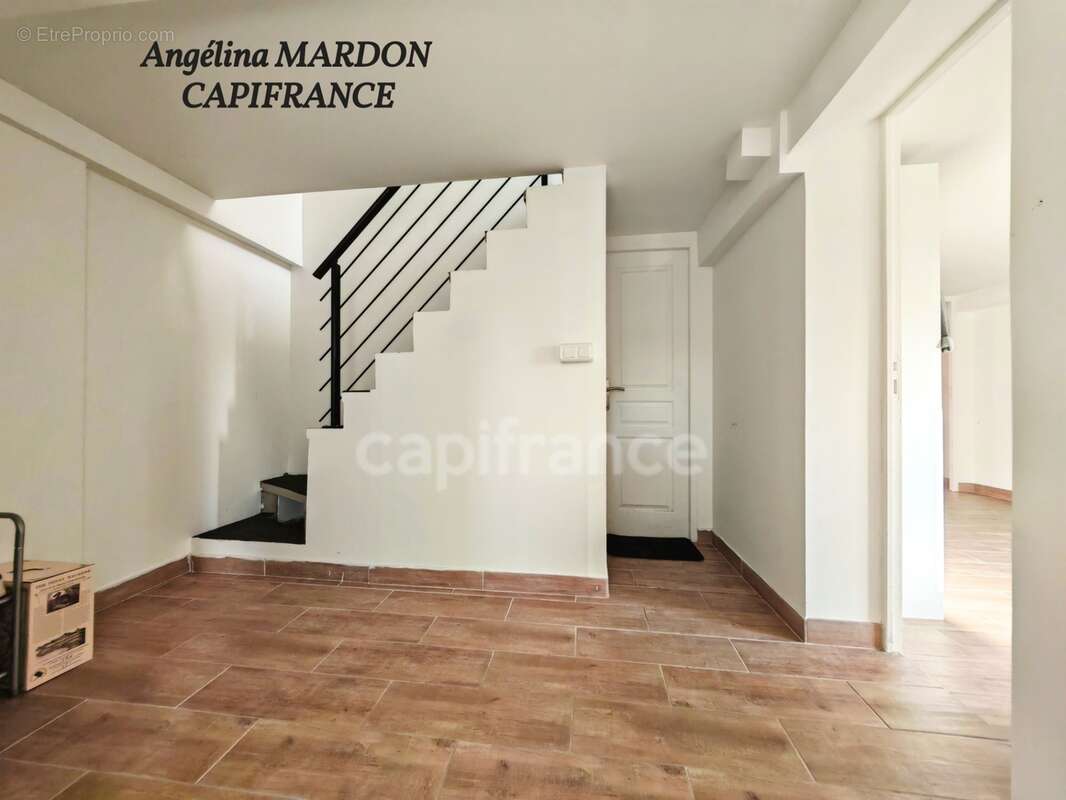Maison Traditionnelle T5 de 124 m² – Terrain Paysager de 1215 m² + Piscine à Saint-Nicolas-de-la-Taille (76 170) - photo 20