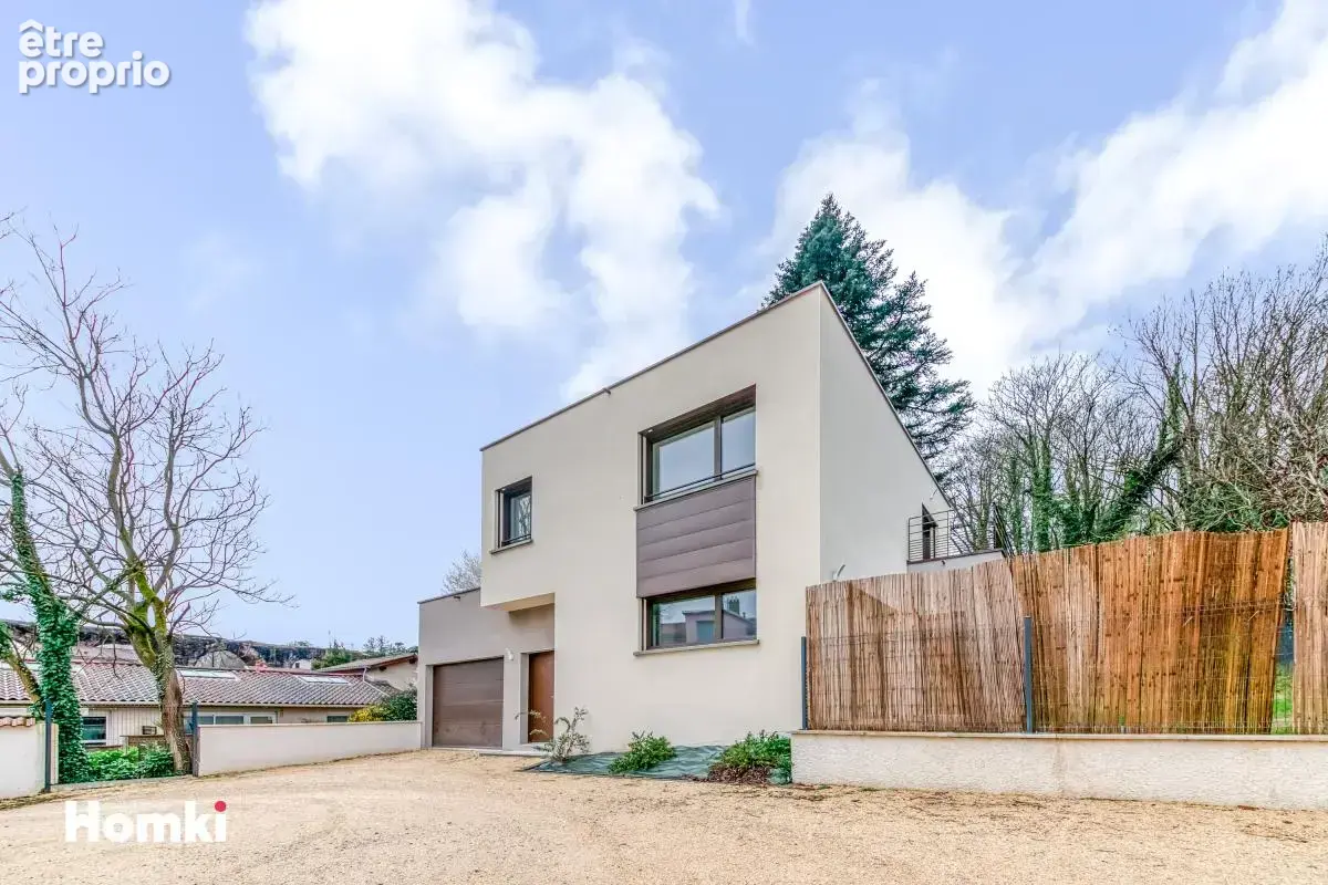 Maison/Villa T6 de 147 m² à Sainte-Foy-lès-Lyon 69110 - photo 2