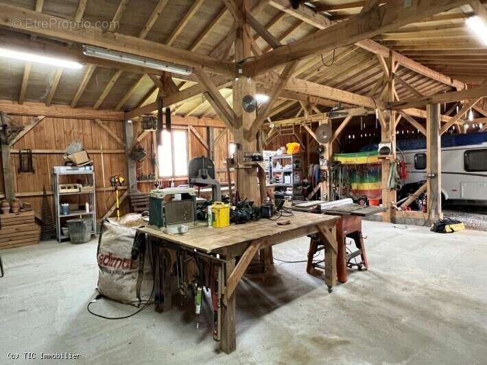 Maison à CELLEFROUIN