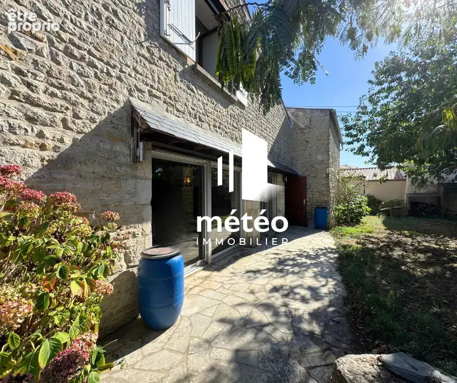 Maison en pierre  de 172m² - Péault - photo 16