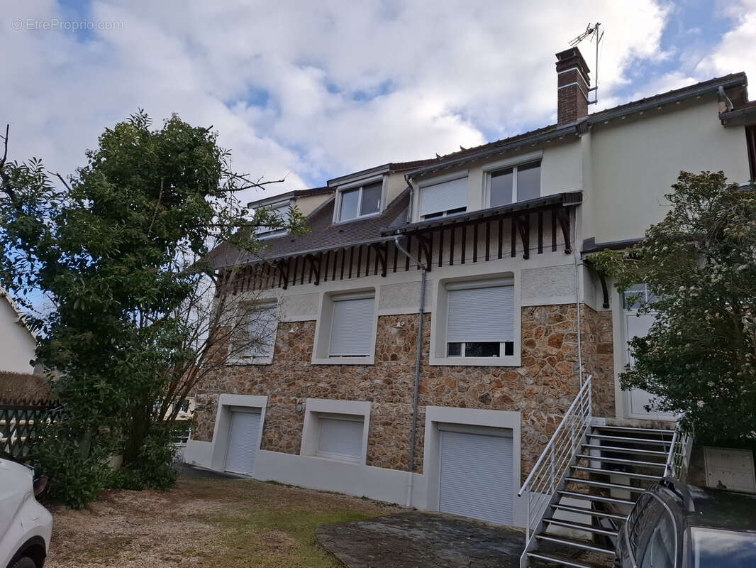 Appartement à GIF-SUR-YVETTE