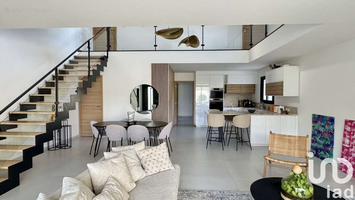 Photo 3 - Maison à ROGNONAS