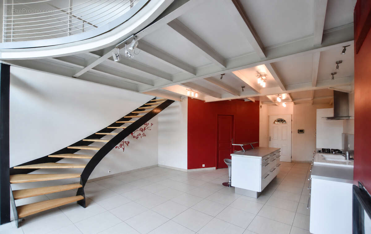 Appartement à VAIVRE-ET-MONTOILLE