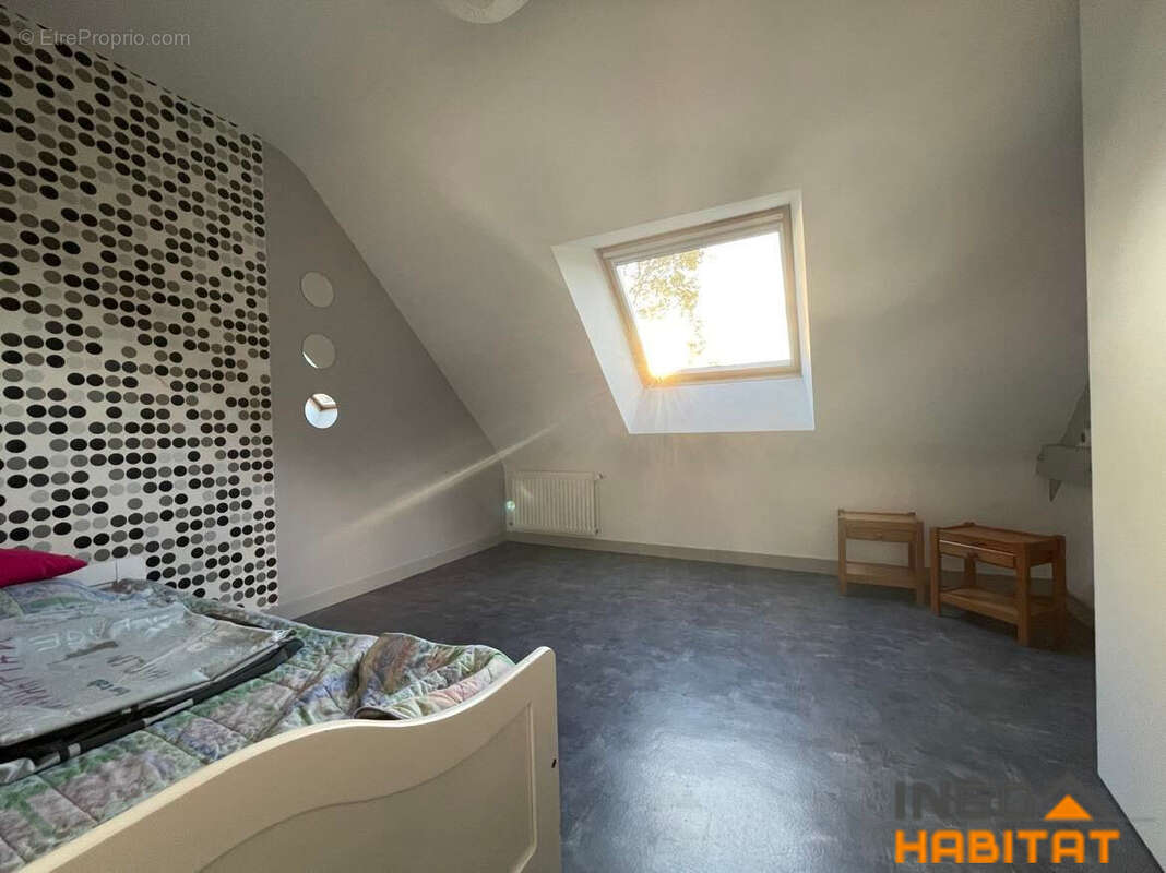 Maison à SAINT-GONDRAN