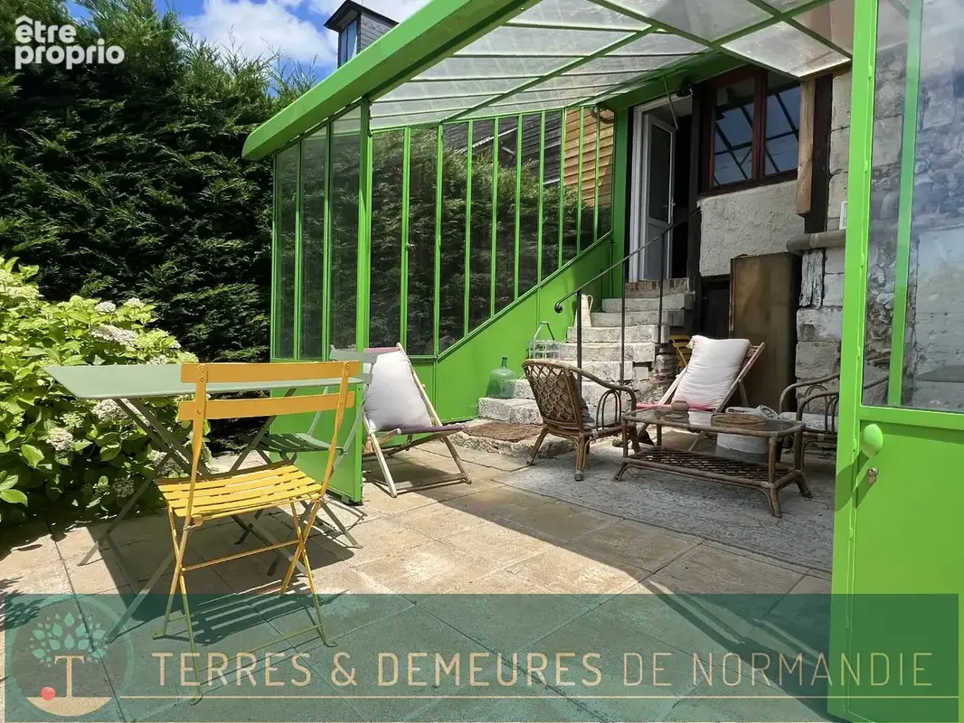 A vendre - Authentique maison de caractère en plein centre de cormeilles, avec jardin et parking - photo 2
