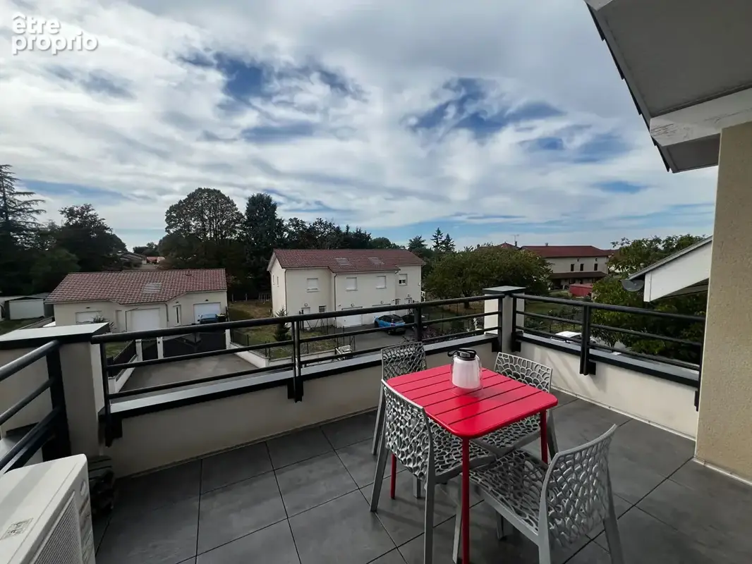 Appartement 80m² à janneyrias - photo 9