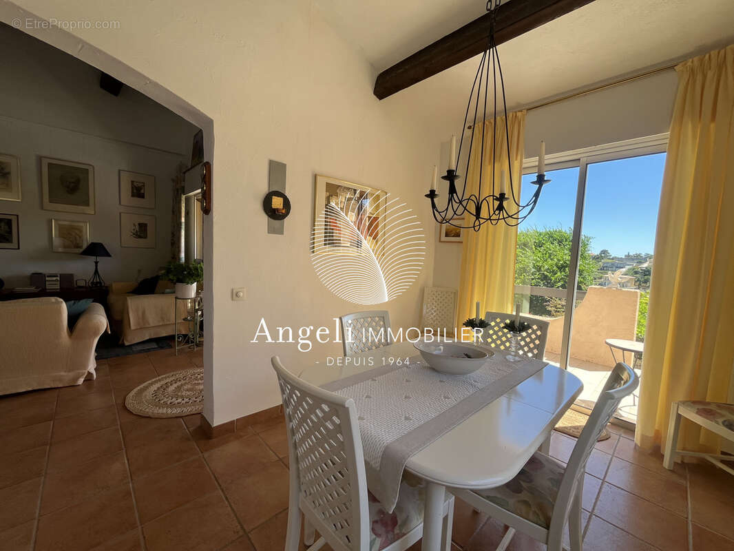 Maison à FREJUS